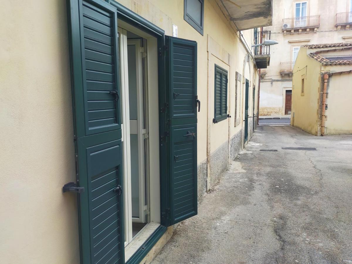 Cataldi'S Rooms Noto Exteriör bild
